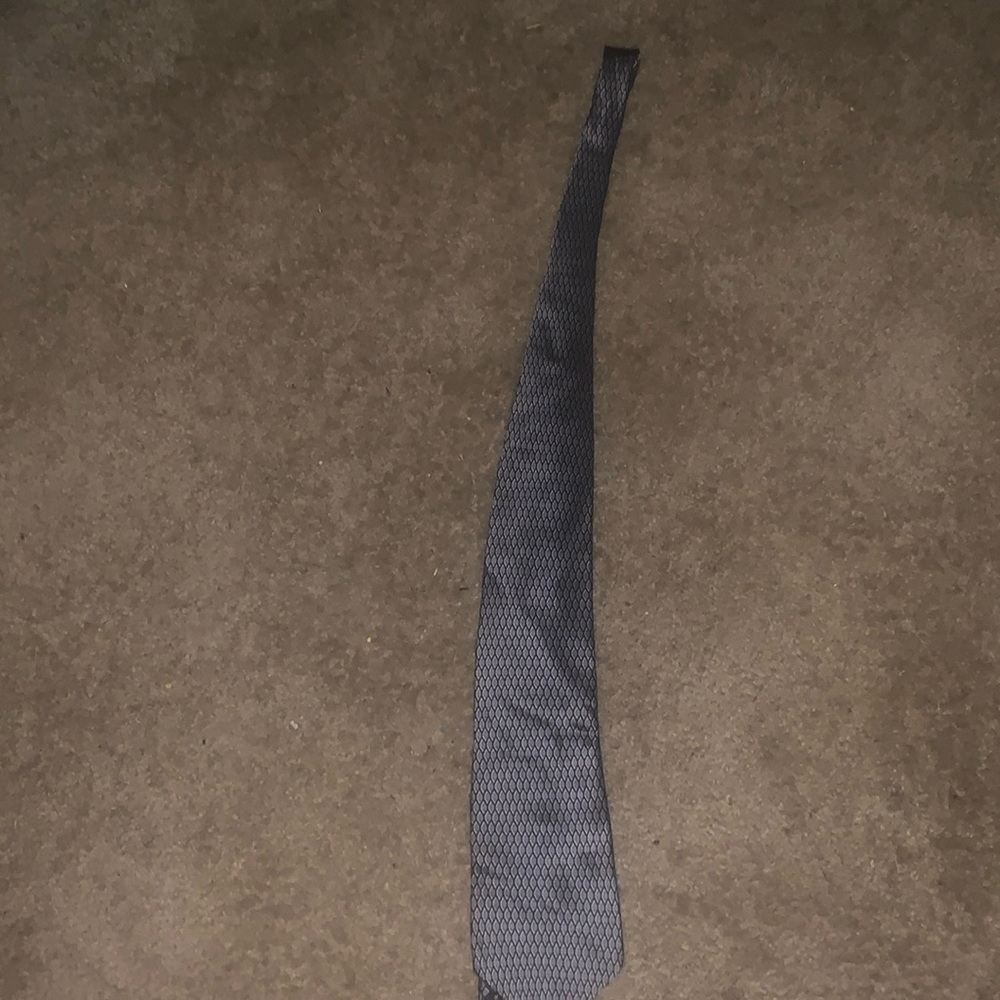 Bill blass 100% silk tie